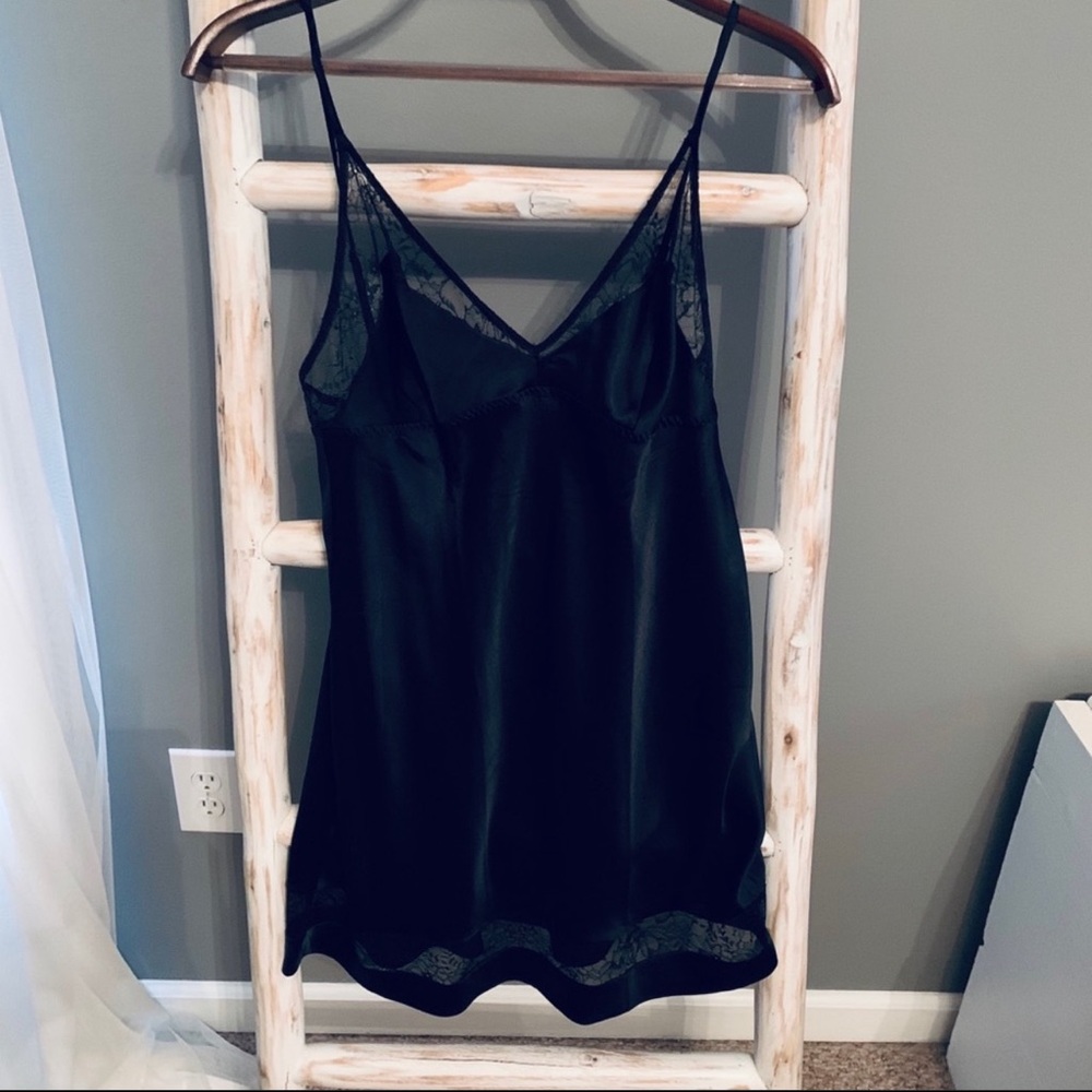 NWOT Victoria’s Secret Lingerie   Large